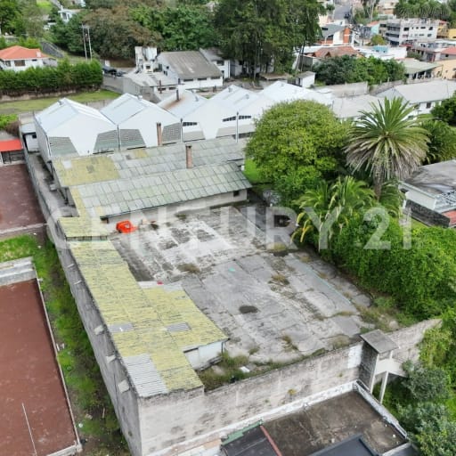 Bodegas en alquiler Conocoto, multifuncionales, 225-277m²