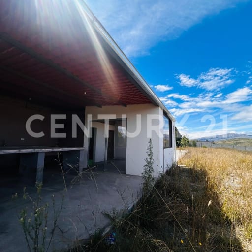 Casa con mirador 360° cerca de Quito: clima perfecto para descanso