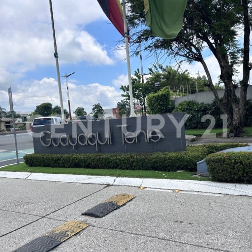 Parqueo en Samborondón - Edificio Solaris $20,000