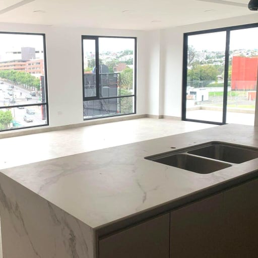 Venta departamento 2 dormitorios Cumbayá AH