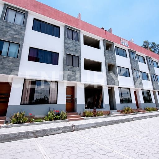 Casa en obra gris en La Armenia, acabados a tu gusto