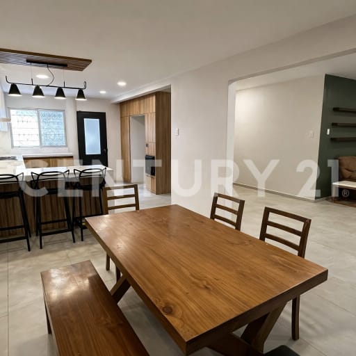 Casa moderna 1 planta en Urdesa: 3 hab, suite y garaje eléctrico