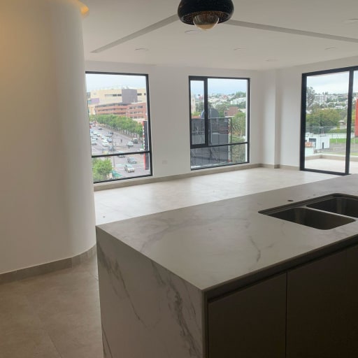 VENTA DEPARTAMENTO, CUMBAYÁ, 2 DORMITORIOS, BALCON DE 18 M2 / MGA
