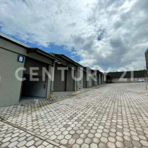 Bodega Galpon moderna en arriendo en Pifo