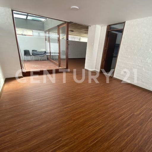 Departamento remodelado cerca al CC El Jardín y La Carolina
