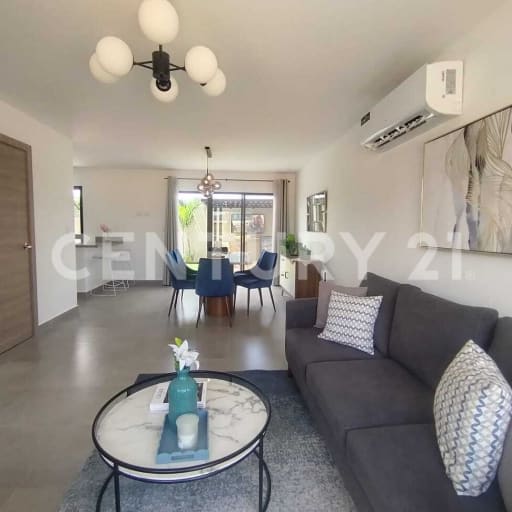 Invierte en casa con patio en KM 14 Av. León Febres Cordero - Precio fijo