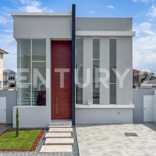 Casa de lujo en km 14.5 Av. León Febres Cordero - 3 dormitorios