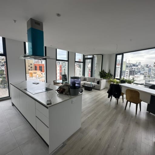 Venta departamento 3 dormitorios a estrenar piso 12. La Carolina. SC