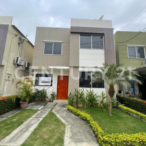 Casa en alquiler, 3 dorm, 2 baños, piscina, $450