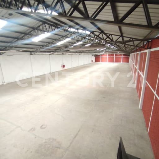 Bodega logística 1544m² con generador y acceso estratégico