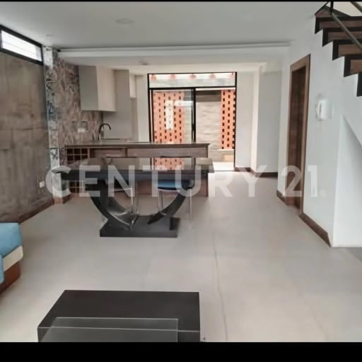 Casa amplia en venta en Quito