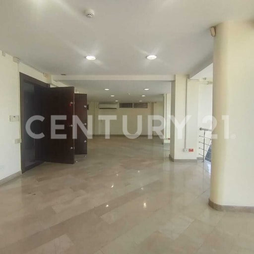 Oficinas equipadas cerca de Supercines Orellana desde 41m²