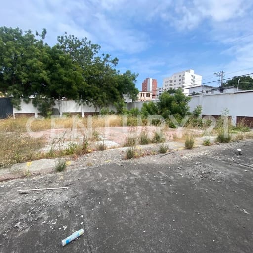 Terreno de 633m² en Manta - Hasta 22 pisos, uso mixto y plusvalía