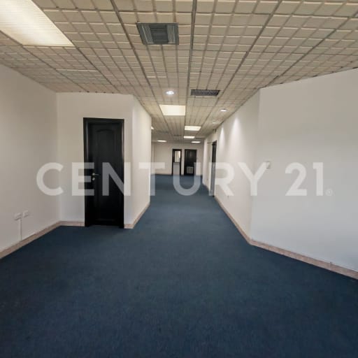 Local comercial en Kennedy Norte, planta baja, 86.89 m²