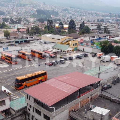 Terreno 4,802m² + casa 3 pisos en sector estratégico