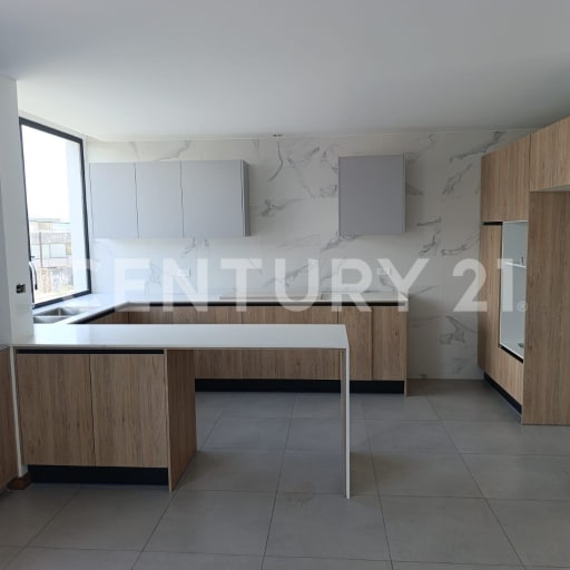 Casa nueva en conjunto residencial - 190 m² en Quito Norte