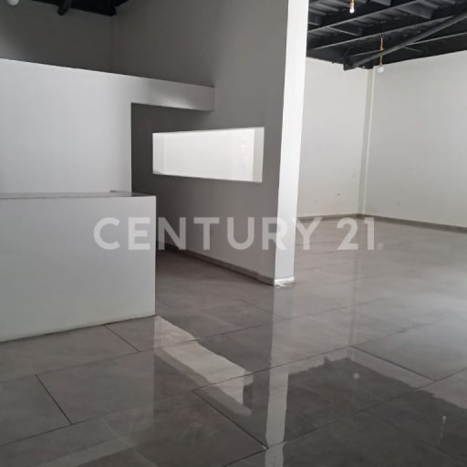 Local comercial 140m² en La Armenia | $1500 + IVA
