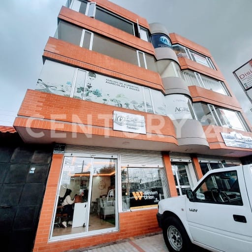 3 oficinas modernas 60m² c/u en Sangolquí - Sector Santa María