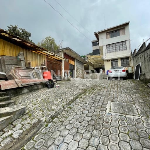 Propiedad mixta: negocio, oficina y vivienda en San Vicente