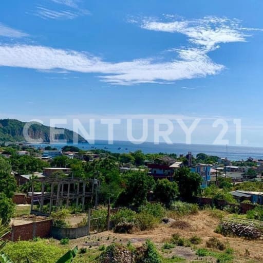 Terreno con vista al mar en Puerto López - ideal para hospedaje