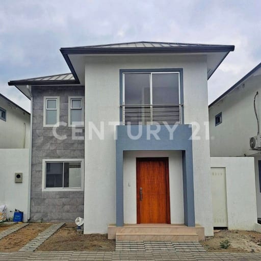 Casas de estreno en Vistana 2000 - 3 dormitorios y plusvalía