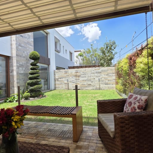 En Venta Casa en conjunto privado cerca a la Ruta Viva