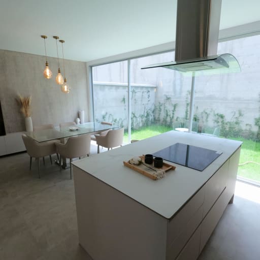 VENTA CASA A ESTRENAR A 4 MINUTOS DEL TRIÁNGULO VALLE DE LOS CHILLOS AF