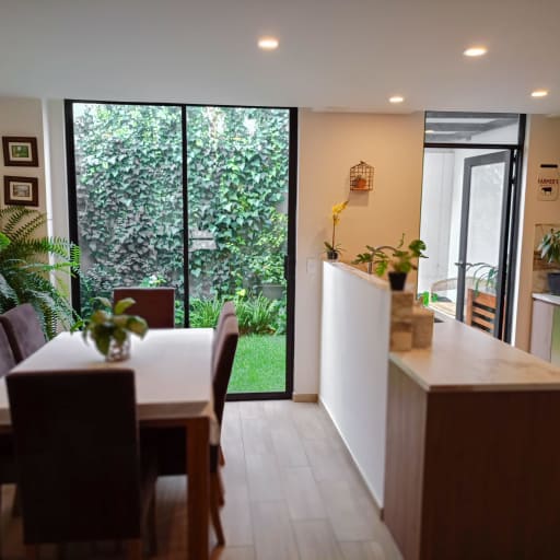 VENDO CASA CON JARDIN TUMBACO RUTA VIVA LA MORITA II