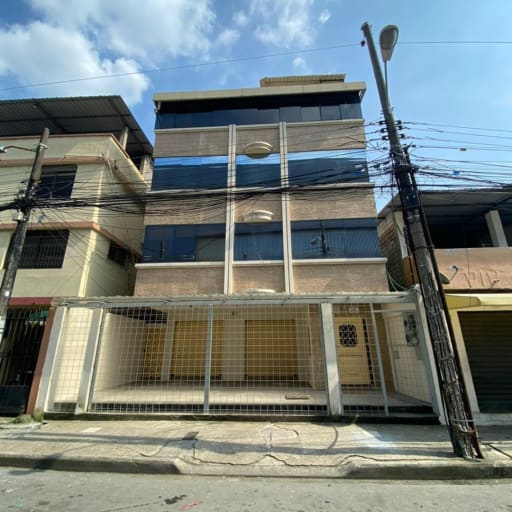 Oficina diagonal a Supercines Orellana