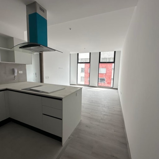 VENTA Departamento 2 dormitorios con balcón- La Carolina. CW