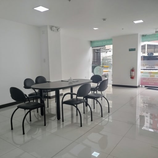 VENTA LOCAL COMERCIAL FRENTE AL CENTRO MEDICO ASISTANET