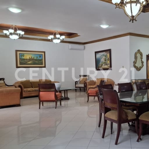 Casa amoblada en alquiler en Santa María - 1,480m² y acabados premium