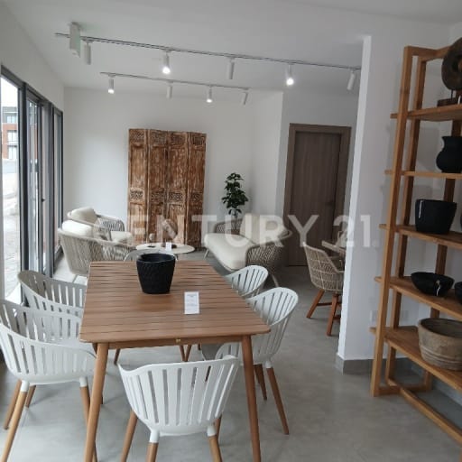 Locales comerciales en Vía a Samborondón - 56 m² cada uno