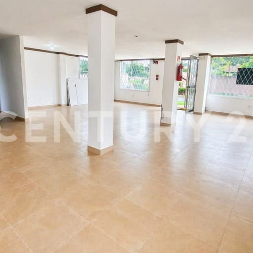 Local comercial 101m² en La Armenia 2 - 7 parqueos - Alto potencial
