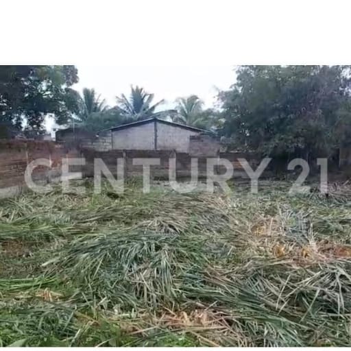 Terreno en Tonsupa ideal para proyecto turístico o comercial