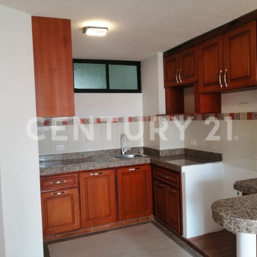 Depto 78m² en Ciudadela del Ejército - 3 dorm, 2 baños, 1er piso