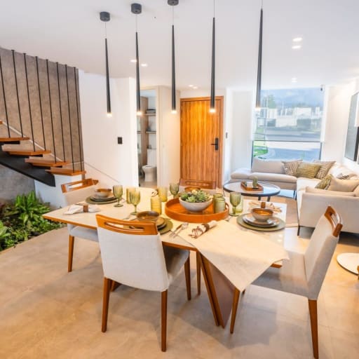 VENTA CASA EN TUMBACO, 3 DORMITORIOS