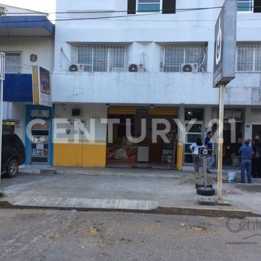 Consultorios en Centro Médico LifeTown, Aurora, desde 32 m²