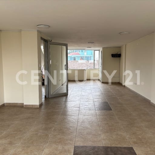 Local comercial 55m² en Sangolquí - Av. principal - 2do piso