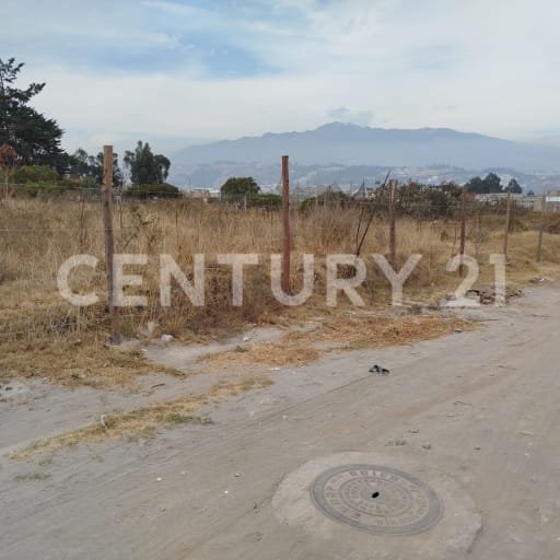 Terreno 4.090m² en Calderón, cerca de todo - Venta