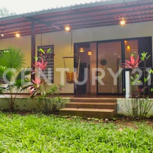 Terreno 7,200m² en Puerto Quito con casa y río