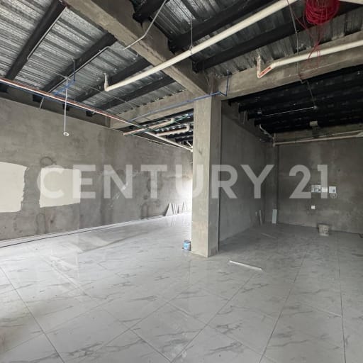 Local comercial 80m² en planta baja - Alquiler $1843