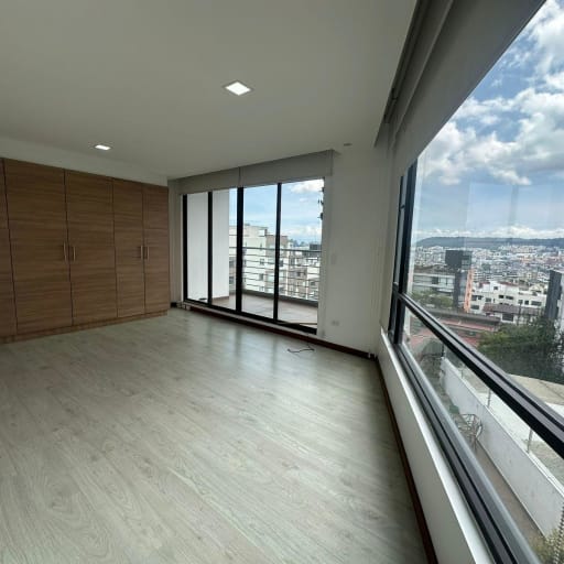 Venta Departamento 3 dormitorios - Quito Tenis. SC