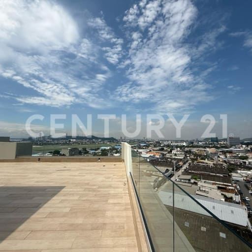 Oficina de 287m2 en Edificio Ágora - Guayaquil. Ubicación prime