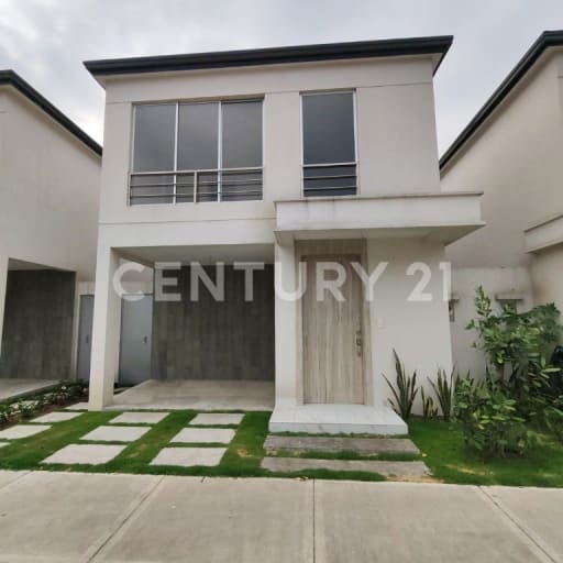 Casa 149m² en urbanización privada con seguridad