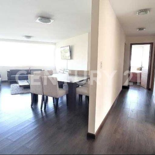 Departamento 121m², 3 dormitorios y parqueadero en Eloy Alfaro