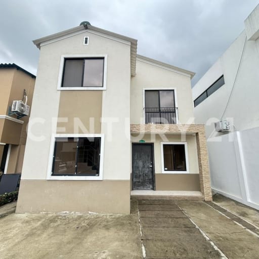 Casa de 110m² en venta con 3 habitaciones y BBQ