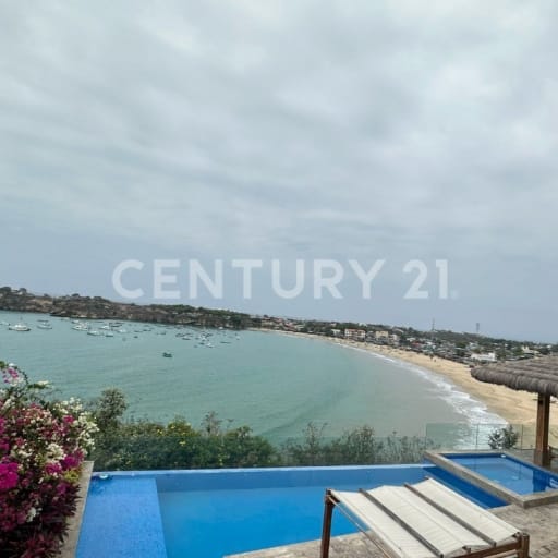 Paraíso en Ayangue: Lujo, playa y vistas al mar en lote esquinero
