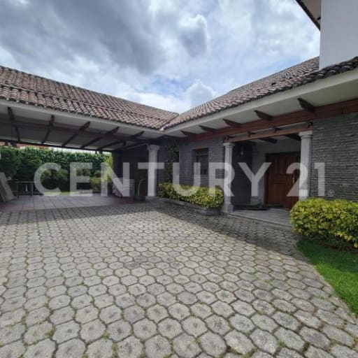 Casa estilo español de lujo - 800m² con jardines y BBQ