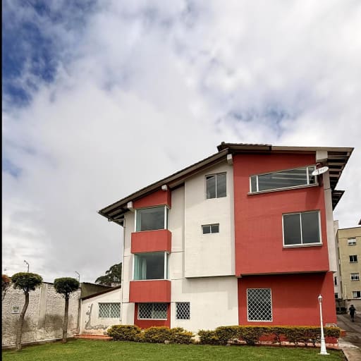 VENTA Casa 300 m2, 5 dormitorios, San Isidro del Inca